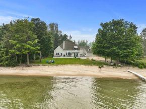 Northport Bay Beach Getaway